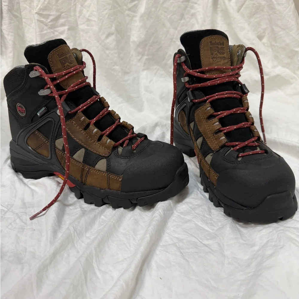 Men’s Timberland Pro XL Alloy Toe work boots. Size 9